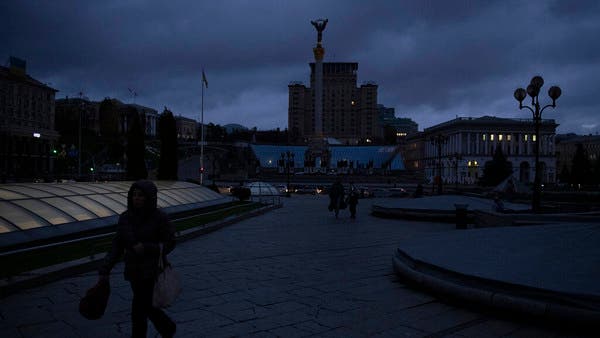 بعد الهجمات الروسية ، عادت المياه والكهرباء إلى كييف