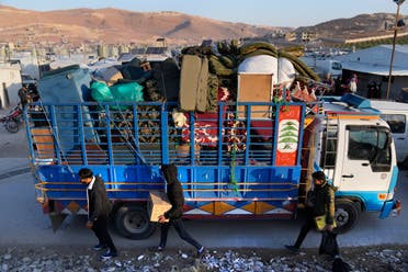 غادرت قافلة لاجئين لبنان متوجهة إلى سوريا في 26 أكتوبر / تشرين الأول