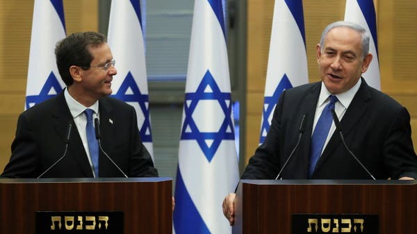الرئيس الإسرائيلي يلتقي مع الأحزاب بينما يستعد نتنياهو لتشكيل الحكومة