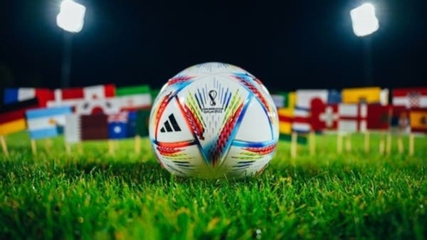 مصري او باكستاني.  كرة كأس العالم تثير الجدل حول الشركة المصنعة لها