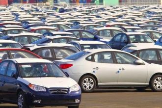 El gobierno responde a las preguntas de los egipcios en el extranjero sobre la importación de automóviles
