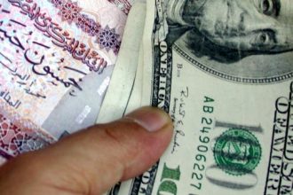 العملة المصرية تواصل خسائرها .. الدولار يقفز عند هذا المستوى أمام الجنيه