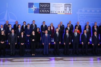 الناتو: لن نعترف أبدًا بالمناطق الأوكرانية التي ضمتها روسيا