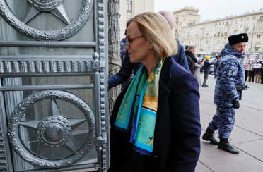 السفير البريطاني يصل إلى وزارة الخارجية الروسية
