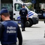 "هجوم إرهابي مزعوم" .. قتل شرطي في حادث طعن في بروكسل