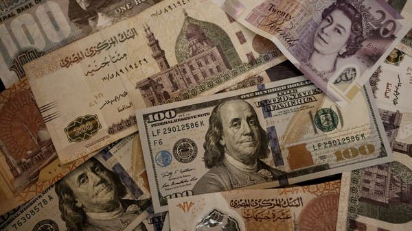يتراجع الجنيه المصري بشكل طفيف مقابل الدولار ويرتفع مقابل اليورو والجنيه الإسترليني.