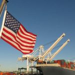 أدت قفزة في الصادرات الأمريكية إلى تقليص عجز الحساب الجاري في الربع الثالث