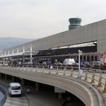 إسرائيل تهدد بمهاجمة مطار بيروت بسبب إيران.  صحيفة تكشف