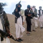 باكستان تدعو طالبان إلى منع الهجمات بعد التفجيرات الانتحارية