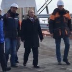بوتين يزور جسر القرم لأول مرة بعد قصفه