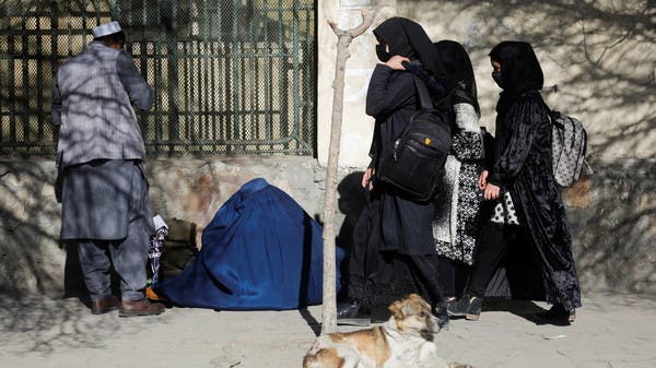 تشدد طالبان الحظر المفروض على تعليم المرأة وتمنع قبولها في الجامعات