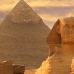 تشغل الملامح الإعجازية لأهرامات الجيزة المصريين.  ما هي حقيقتك