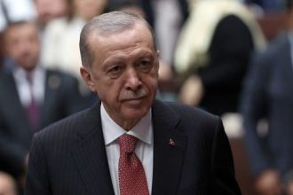 حزب أردوغان يدرس تقديم موعد الانتخابات قبل سفر الأتراك