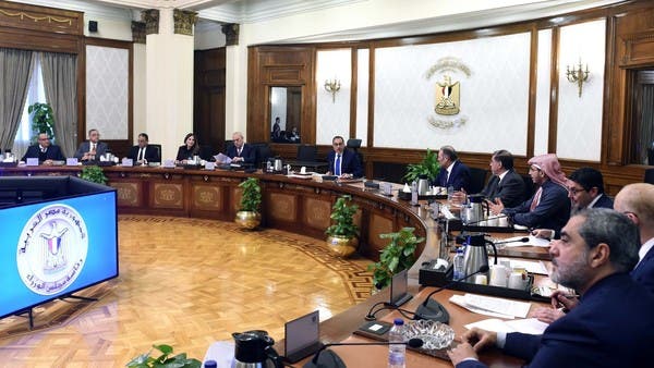 رئيس الوزراء المصري يلتقي عددا من المستثمرين السعوديين