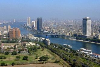 مصر تلتزم مع صندوق النقد الدولي بوقف المشروعات وزيادة أسعار الوقود