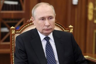 موسكو: بوتين منفتح على الحوار مع أوكرانيا
