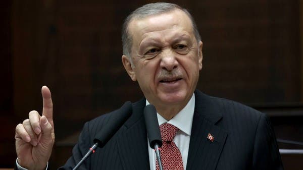 يحقق مكتب المدعي العام التركي في قضية شنق دمية أردوغان في السويد