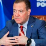 ميدفيديف: ردنا على قصف القرم سيكون حارقا