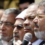 وثيقة من 8 بنود بخط مرسي كشفت المؤامرة.. لماذا نسّقت مصر مع إسرائيل بخصوص سيناء؟