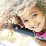 علاج الشعر الهايش والمموج للأطفال