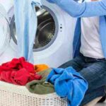 كيفية ازالة البقع من الملابس بعد غسلها