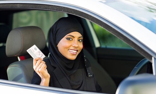 رسوم تدريب القيادة للنساء في السعودية وطرق تسديدها