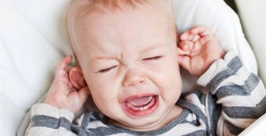 أعراض التهاب الأذن عند الأطفال