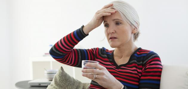 متى يبدأ سن اليأس عند المرأة وأعراضه
